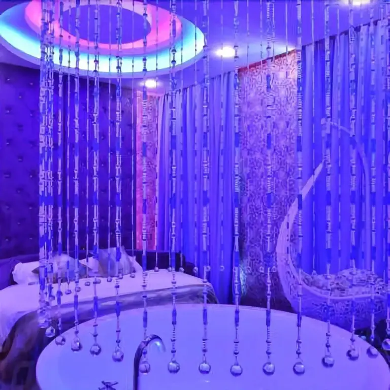 Чжухай: Romantic Coast Theme Hotel (Zhuhai Jiuzhou Port Wharf Haibin Yuchang)