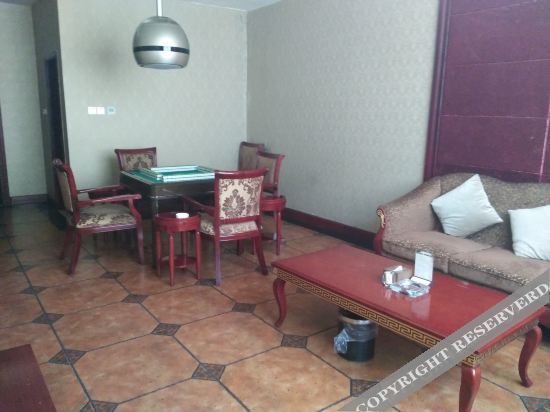 Недун: Shannan Hotel