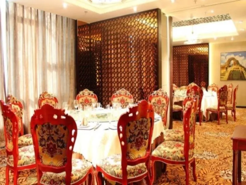 Иньчуань: Madison Hotel Yinchuan Xinhua Gulou Tongfu