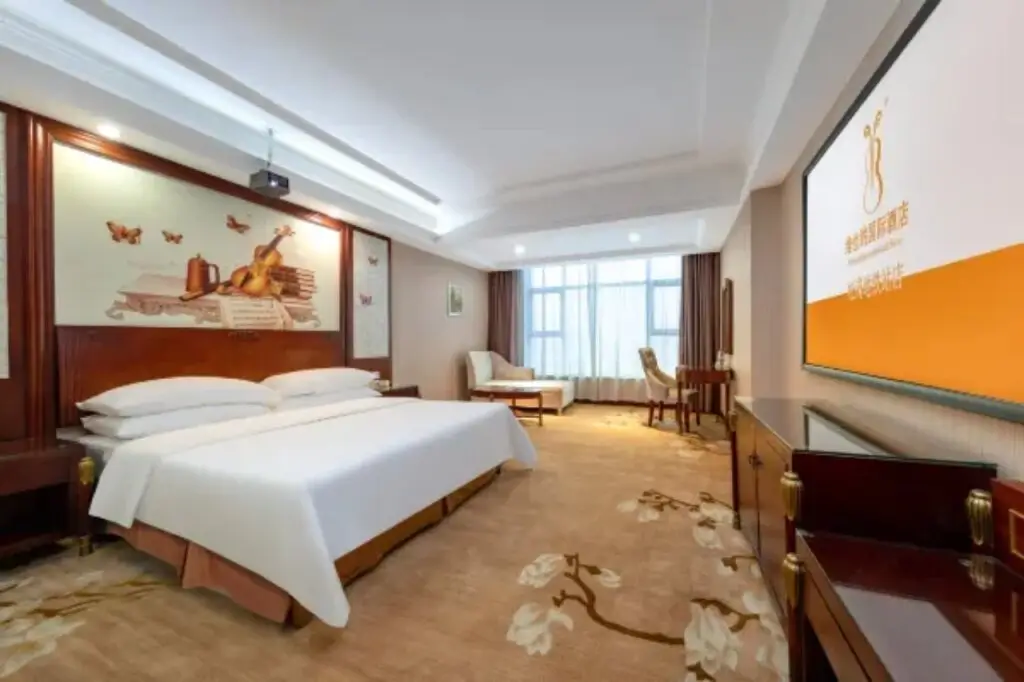 Шэньчжэнь: Vienna International Hotel Shenzhen Songgang Metro Station