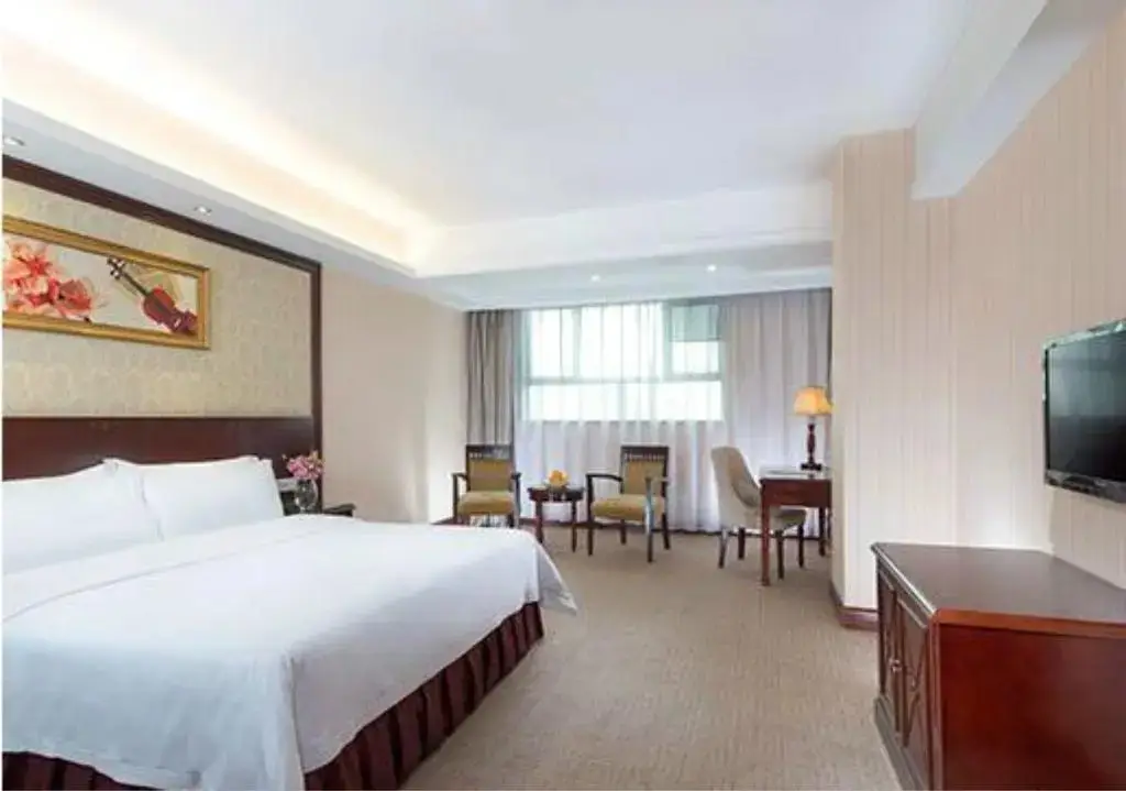 Шэньчжэнь: Vienna Hotel Shenzhen Shangjin Center