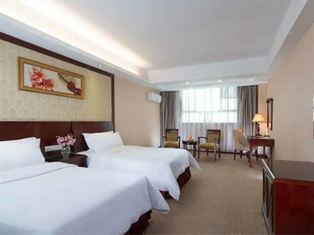 Шэньчжэнь: Vienna Hotel Shenzhen Shangjin Center