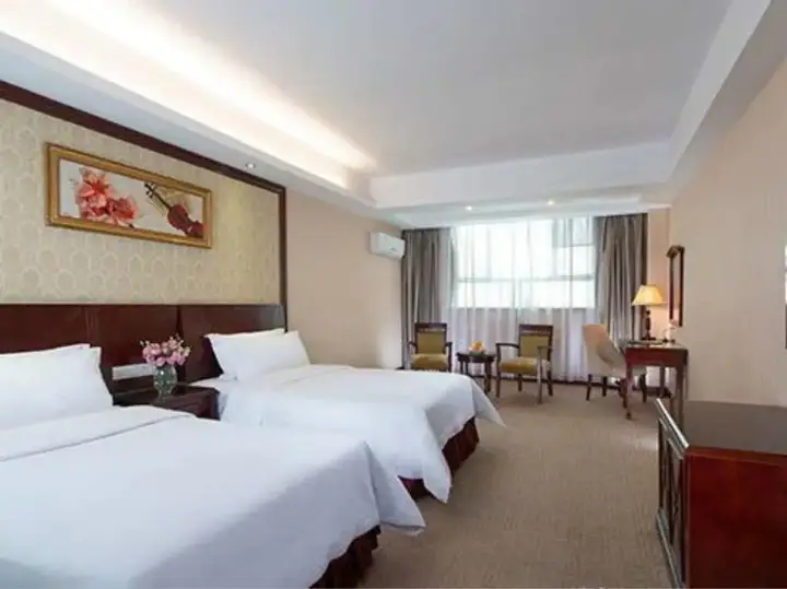 Шэньчжэнь: Vienna Hotel Shenzhen Shangjin Center