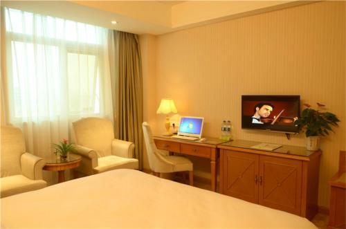 Шэньчжэнь: Vienna 3 Best Henggang Cuihu Shangzhuang