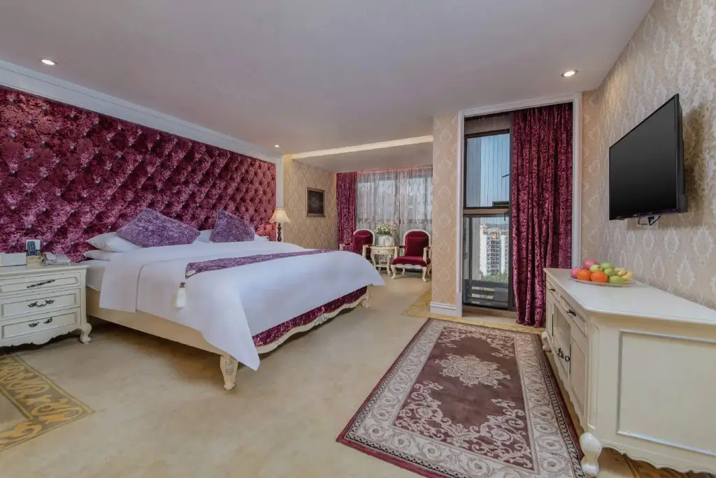Шэньчжэнь: Vienna Hotel Shenzhen Henggang New City