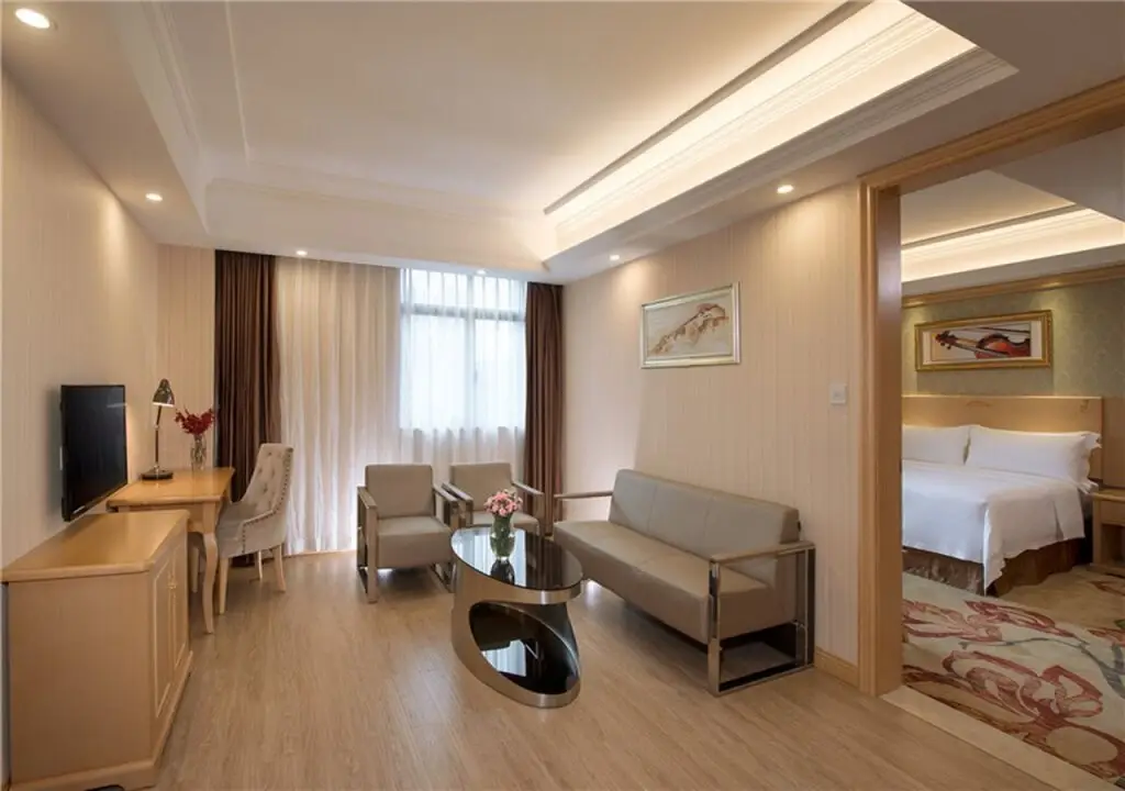 Шэньчжэнь: Vienna Hotel Shenzhen East Railway Station Branch