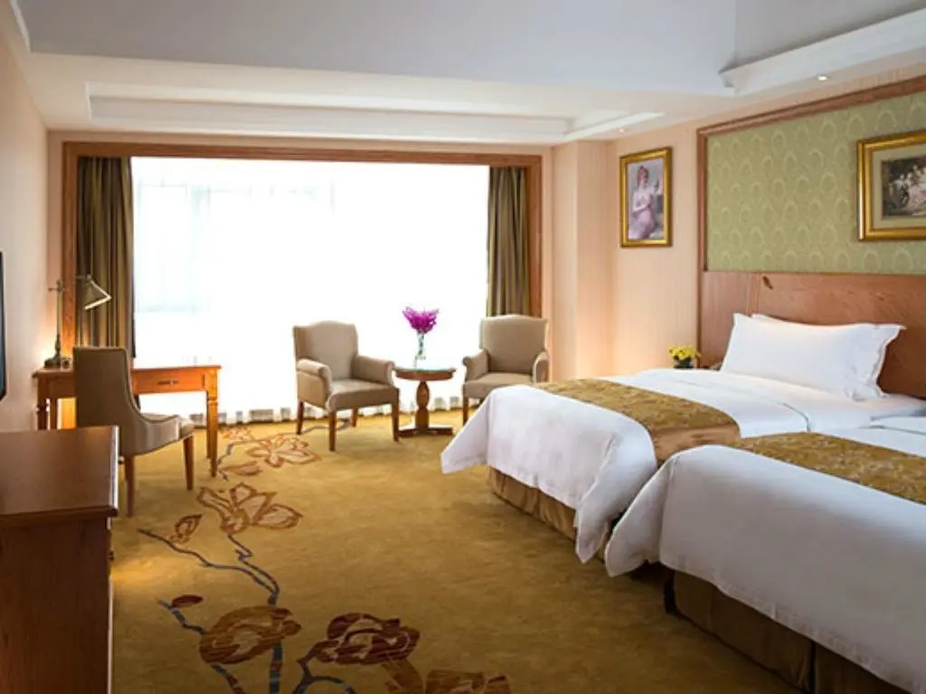 Шэньчжэнь: ViennaInternational Hotel Shenzhen Longgang Lilan