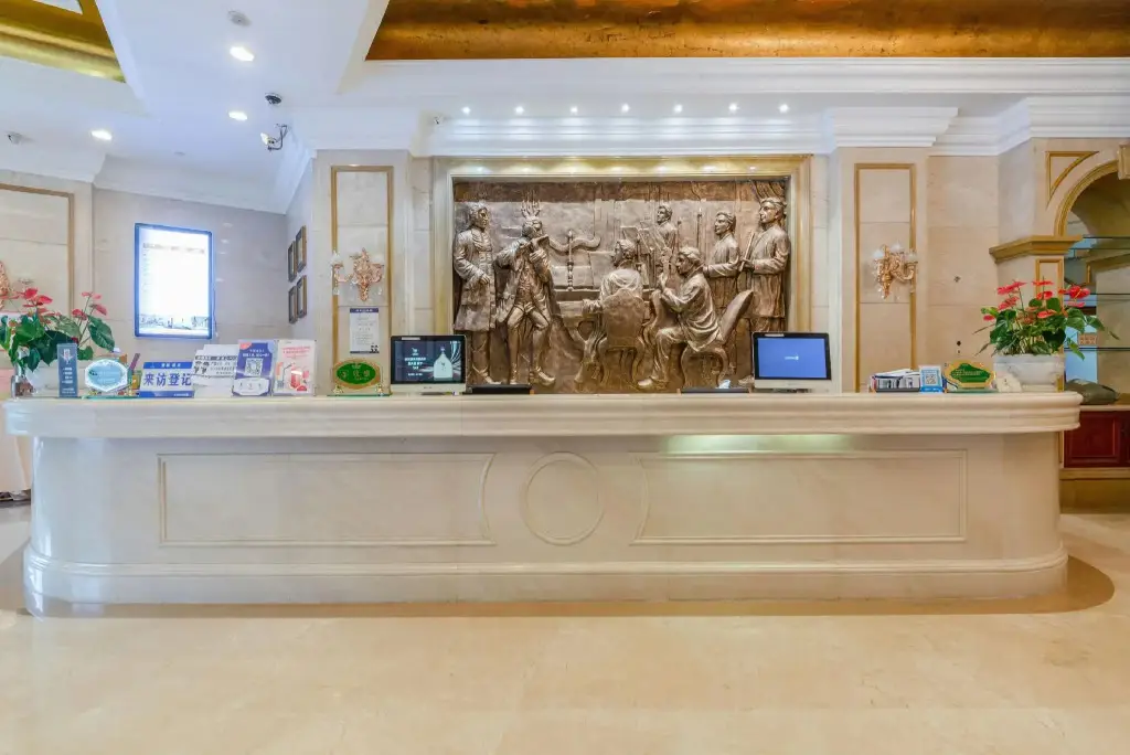 Шэньчжэнь: ViennaInternational Hotel Shenzhen Longgang Lilan