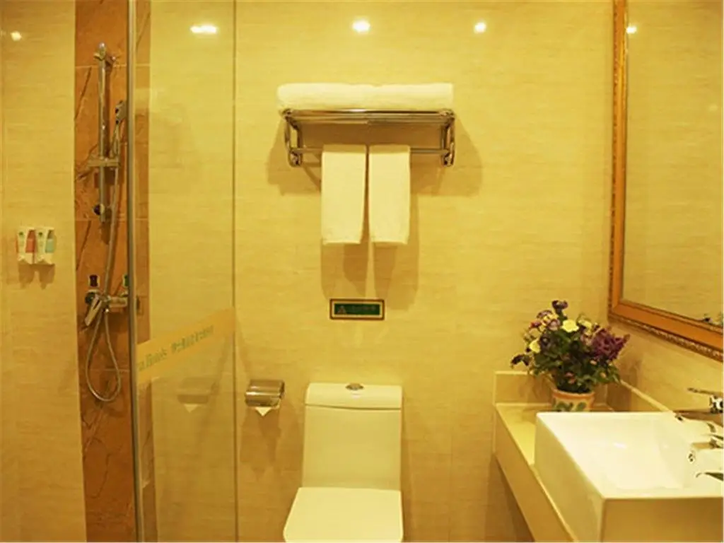 Шэньчжэнь: Vienna Hotel Shenzhen View Lake Park