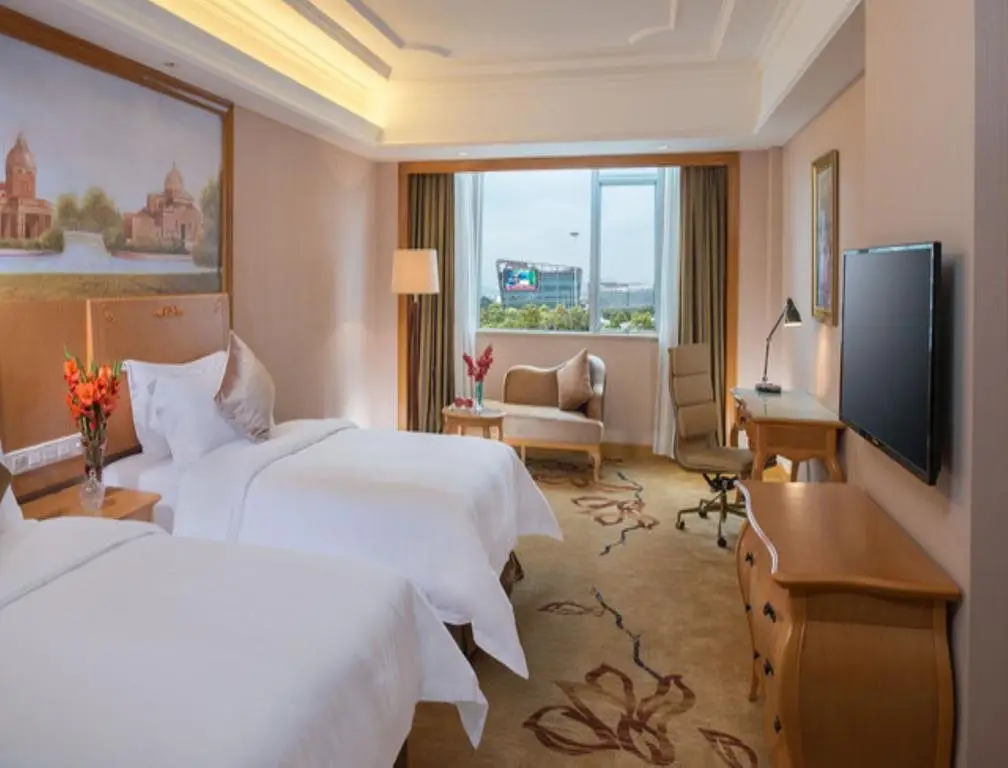 Дунгуань: Vienna Hotel Dongguan Mayong Centre Avenue
