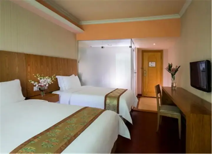 Шэньчжэнь: Vienna 3 Best Hotel Meilong Road