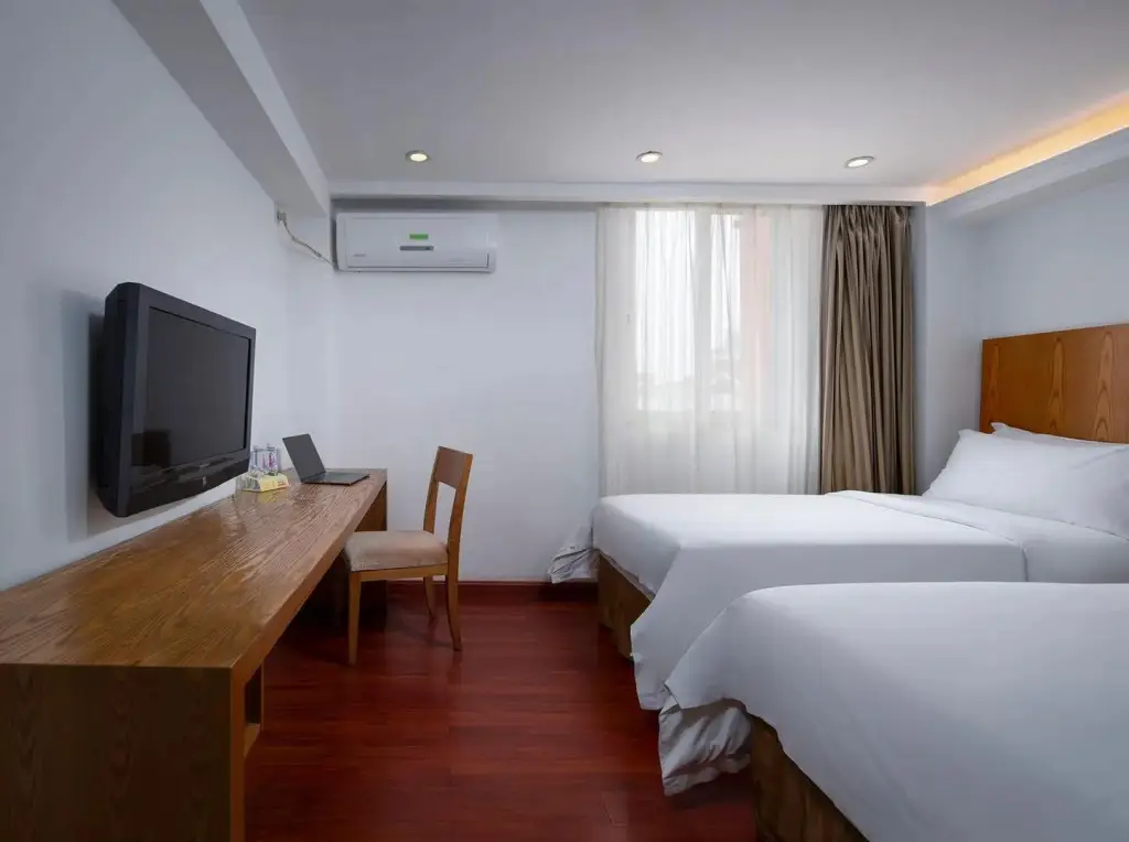 Шэньчжэнь: Vienna 3 Best Hotel Meilong Road