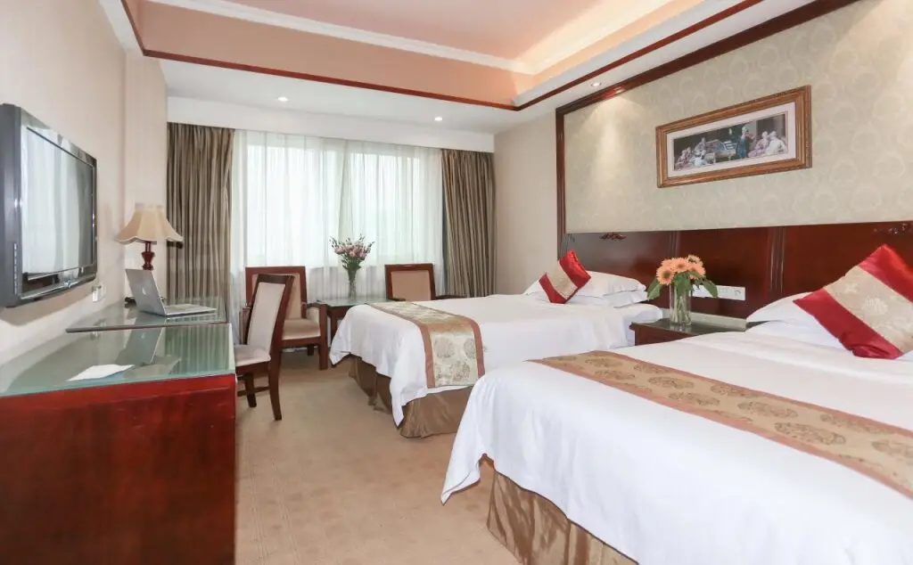 Шэньчжэнь: Vienna 3 Best Hotel Shenzhen Pingdi Pingzi Road