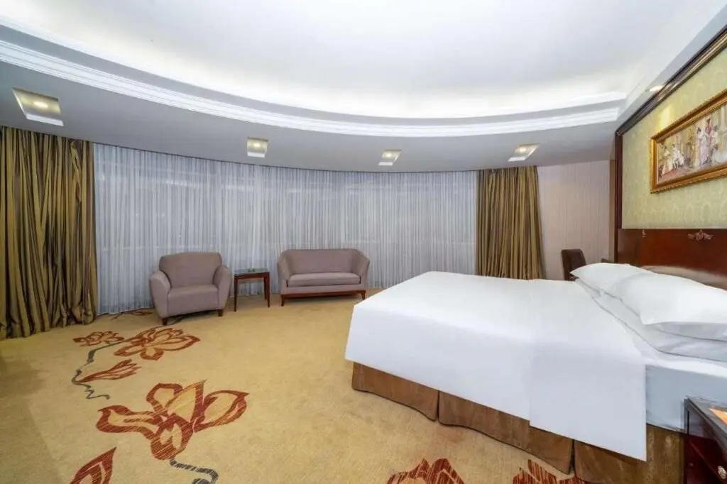 Дунгуань: Vienna Hotel Dongguan Houjie Exhibition Center