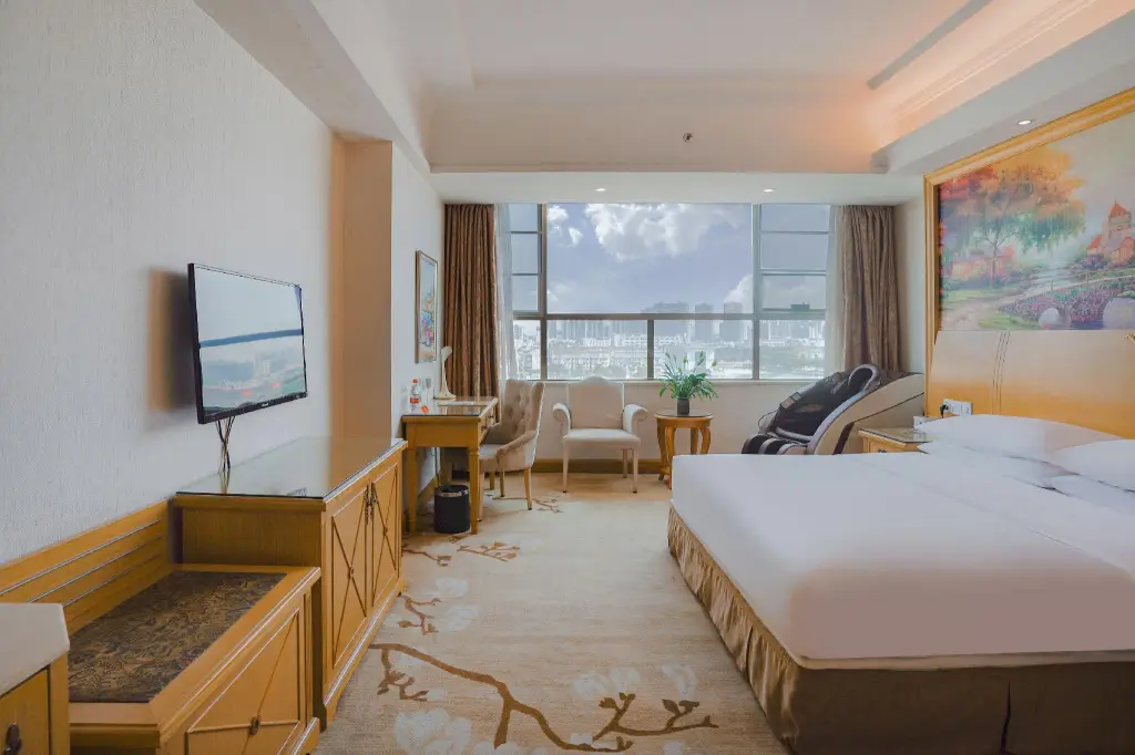Дунгуань: Vienna Hotel Guangdong Dongguan Tangxia South High-Speed Railway Station