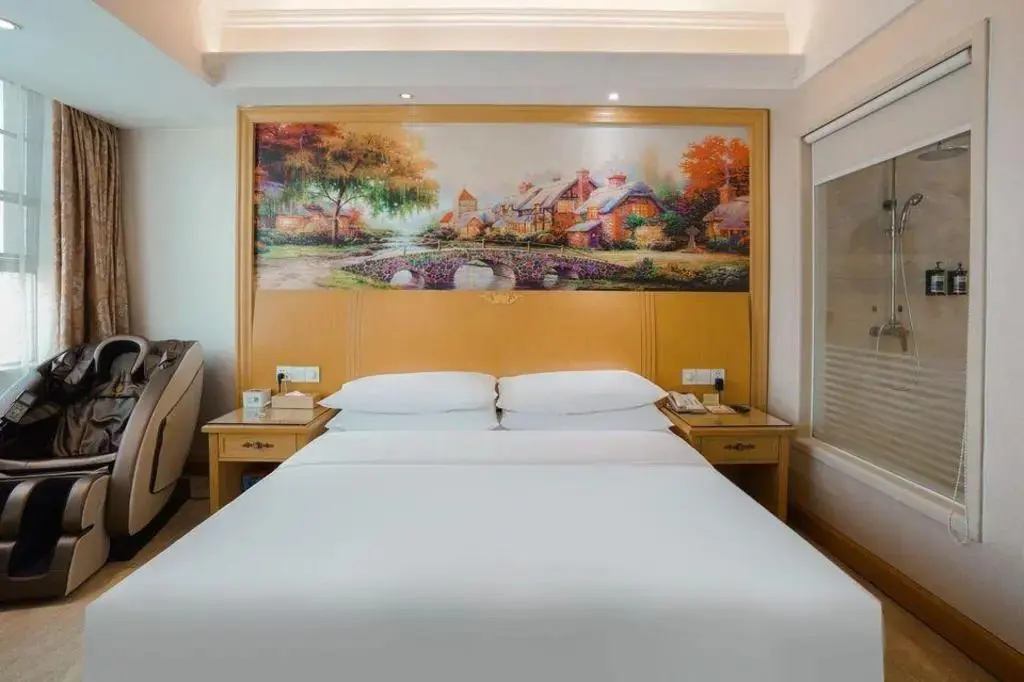 Дунгуань: Vienna Hotel Guangdong Dongguan Tangxia South High-Speed Railway Station