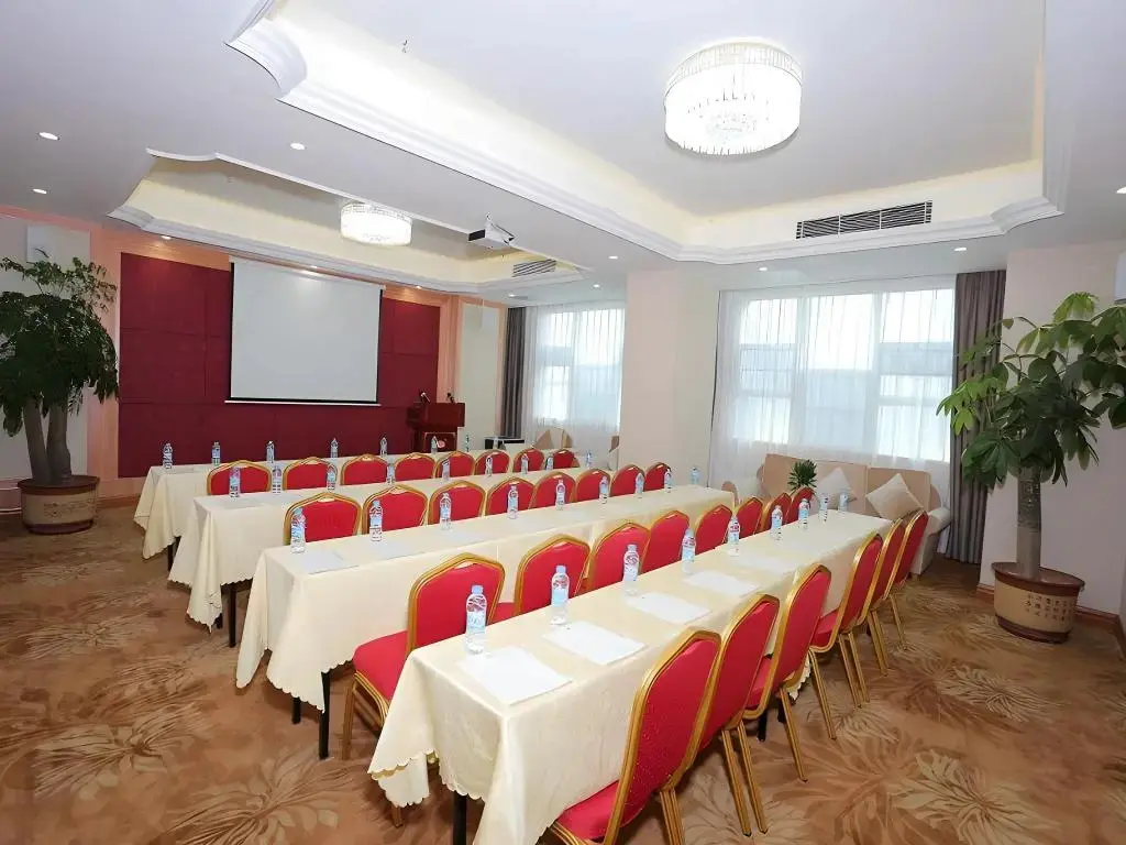 Дунгуань: Vienna Hotel Guangdong Dongguan Tangxia South High-Speed Railway Station