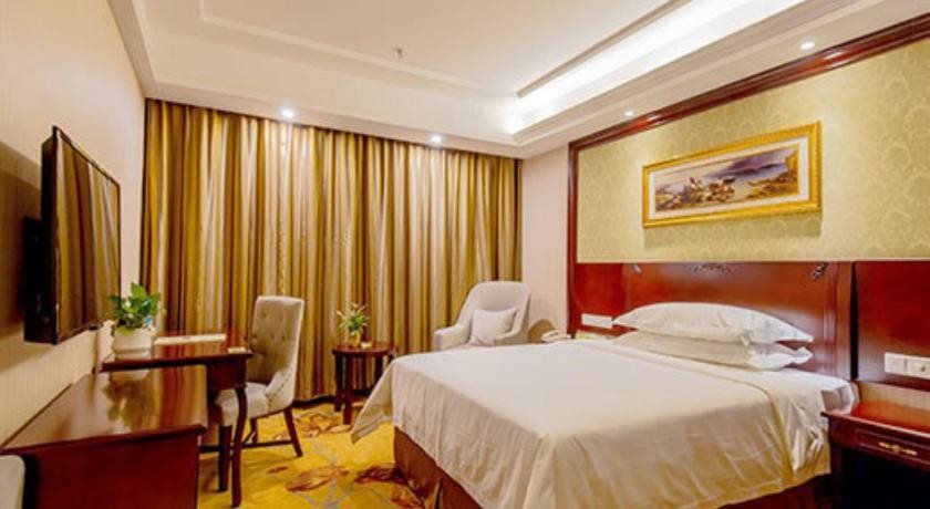 Дунгуань: Vienna Dongguan Tangxia Guanlan Lake Golf Club