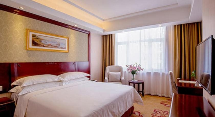 Дунгуань: Vienna Dongguan Tangxia Guanlan Lake Golf Club