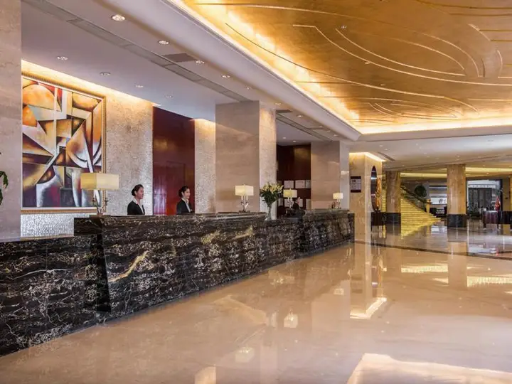 Шэньчжэнь: ViennaHotel Shenzhen Exibition Center