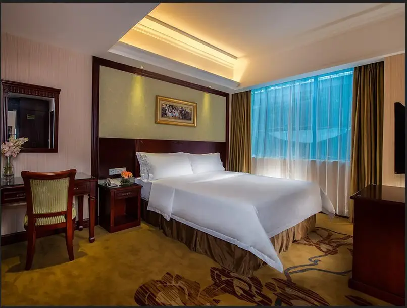 Шэньчжэнь: ViennaHotel Shenzhen Exibition Center