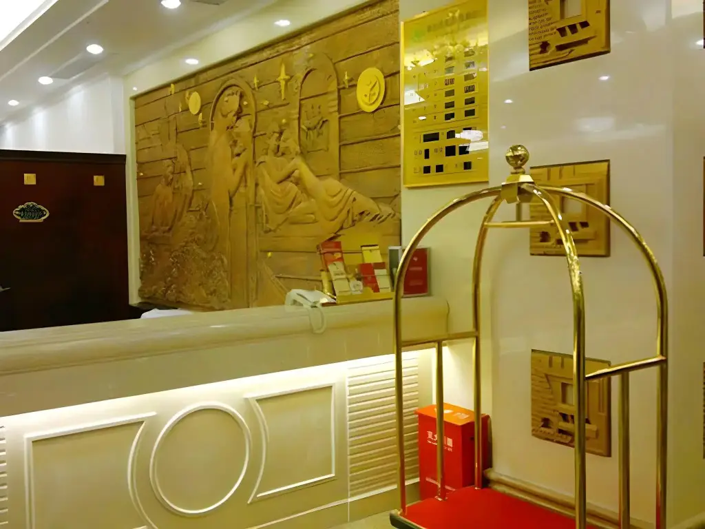 Шэньчжэнь: Vienna Hotel Shenzhen Yinhu