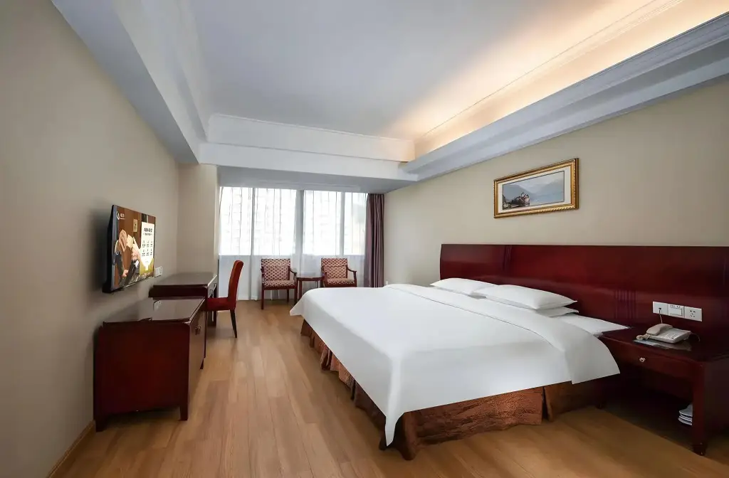 Шэньчжэнь: Vienna Hotel Shenzhen Yinhu