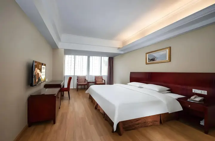 Шэньчжэнь: Vienna Hotel Shenzhen Yinhu