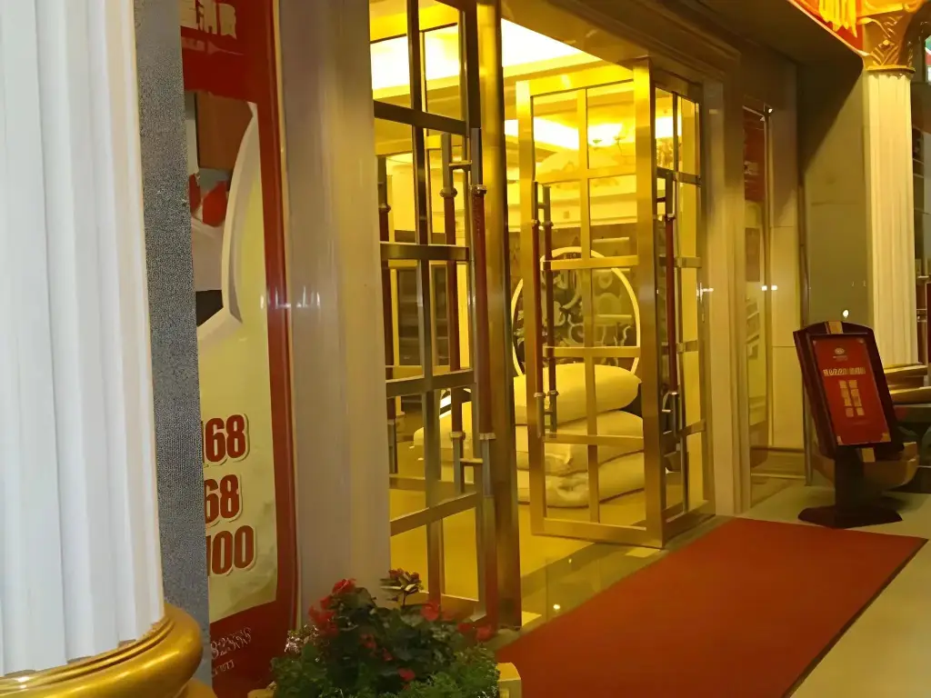 Шэньчжэнь: Vienna Hotel Shenzhen Yinhu