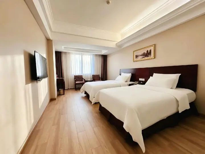 Шэньчжэнь: Vienna Hotel Shenzhen Yinhu