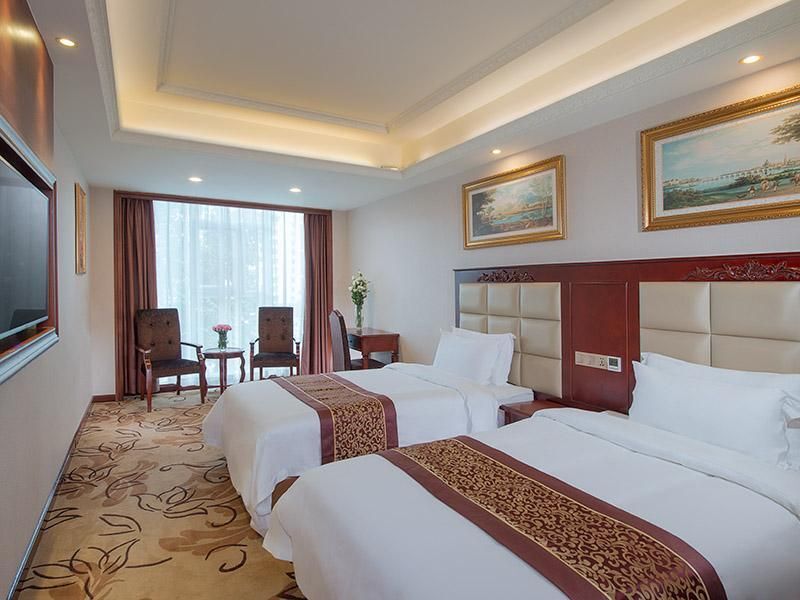 Шэньчжэнь: Vienna Hotel Shenzhen Exhibitian Center 2nd