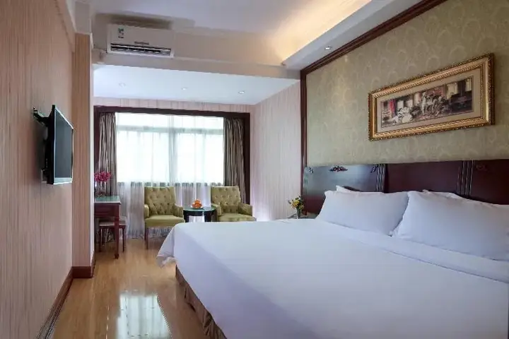 Шэньчжэнь: Vienna Hotel Shenzhen Railway Station