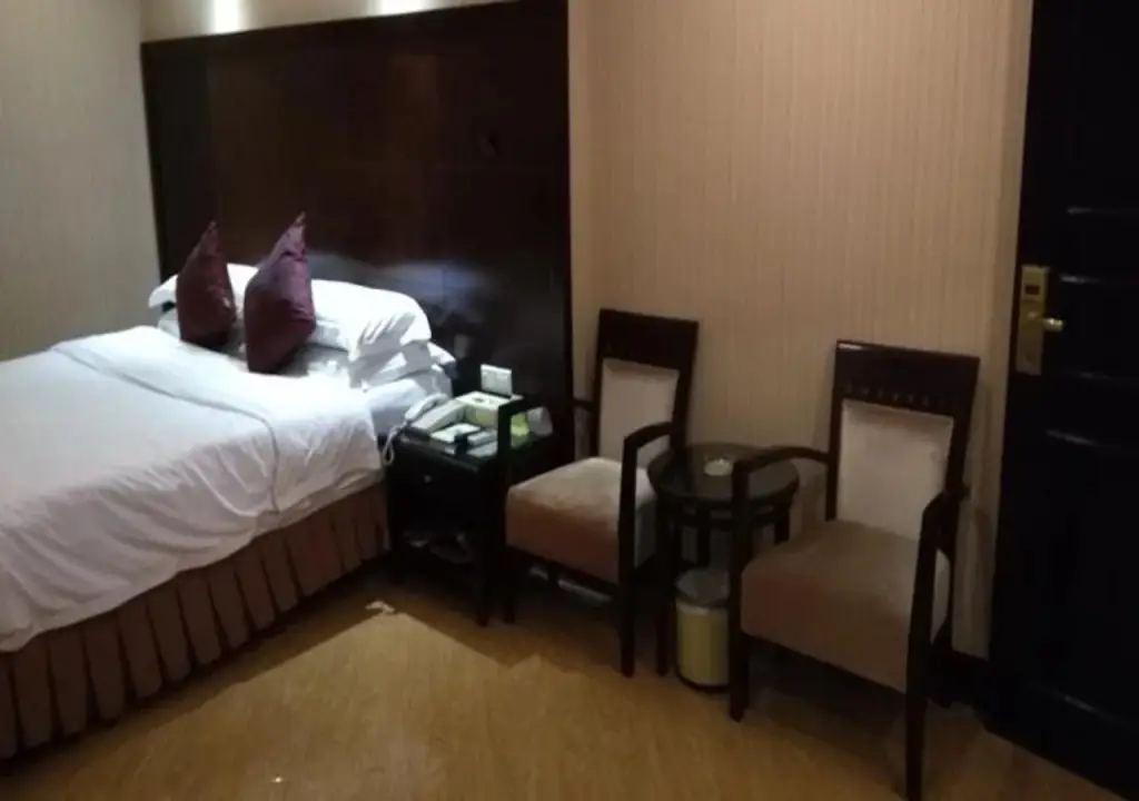 Шэньчжэнь: Vienna 3 Best Hotel Shenzhen Airong Road