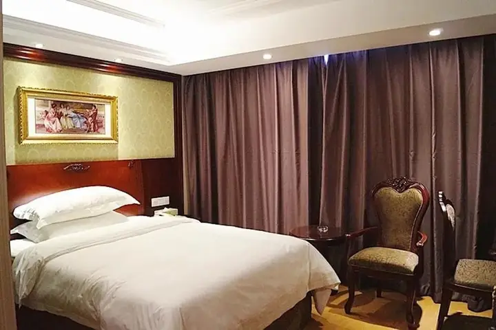 Шанхай: Vienna Hotel Shanghai Minhang Qibao Zhongyi Road