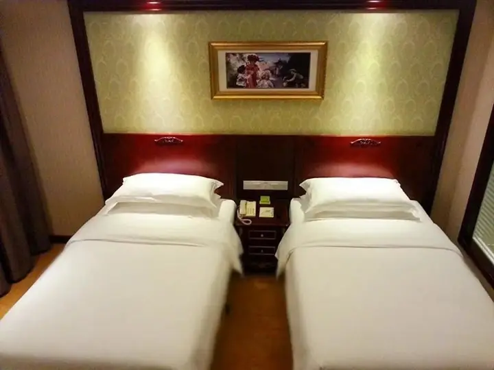Шанхай: Vienna Hotel Shanghai Minhang Qibao Zhongyi Road