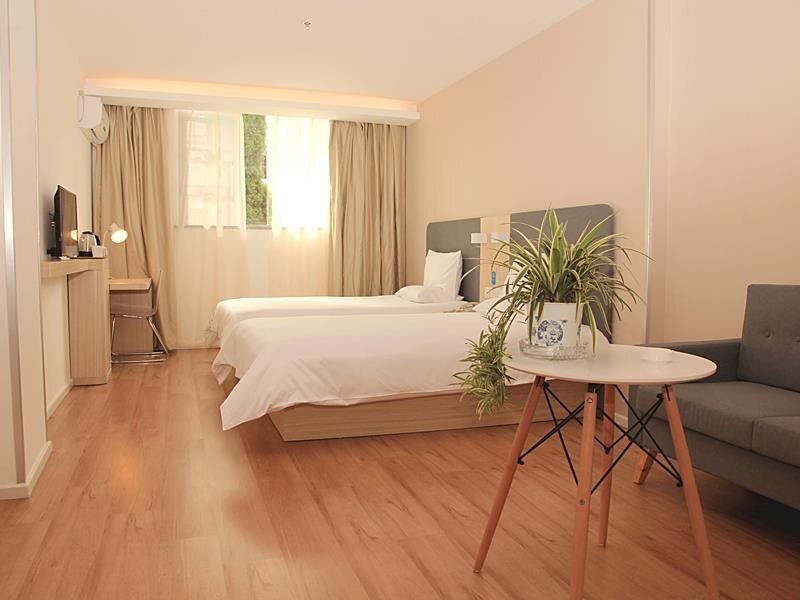 Куньмин: Hanting Hotel Kunming Mingcui Lake Yuantong Mountain