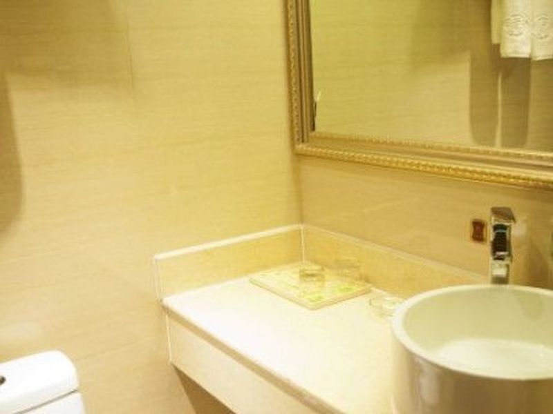 Чжанцзяцзе: Vienna Hotel Zhangjiajie North Railway Station