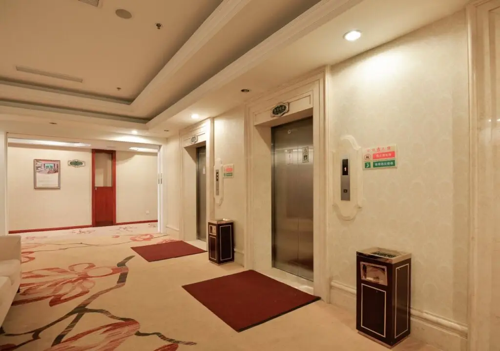 Шанхай: Vienna International Songjiang Branch