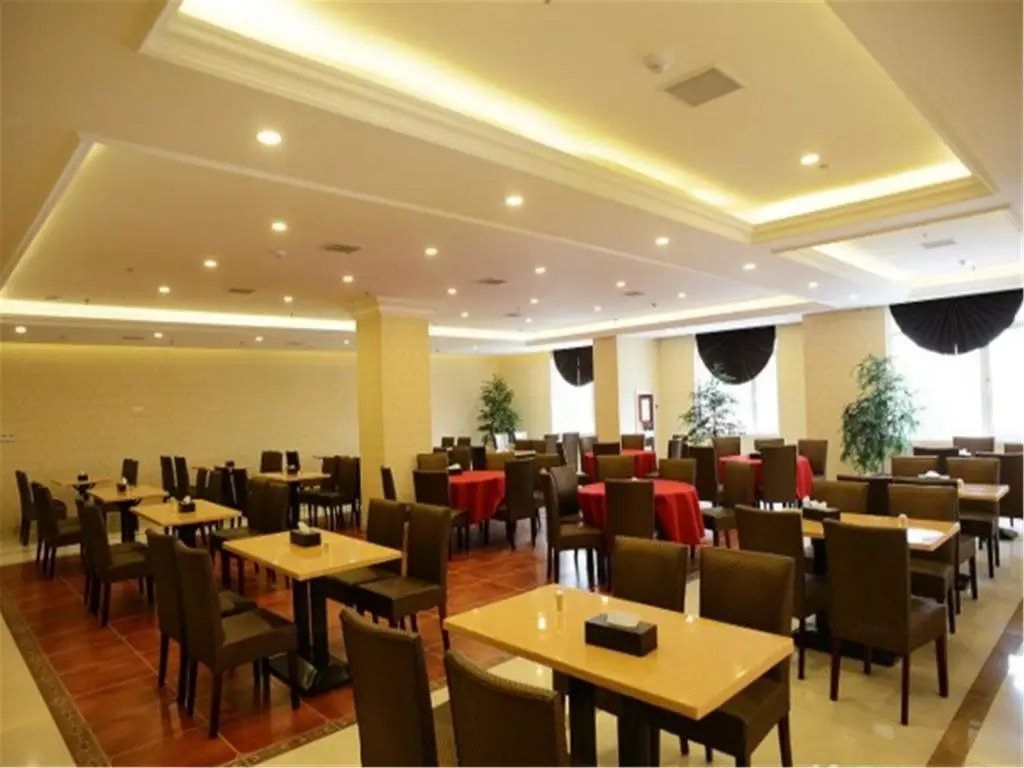 Шанхай: Vienna International Hotel Shanghai Pudong Huinan