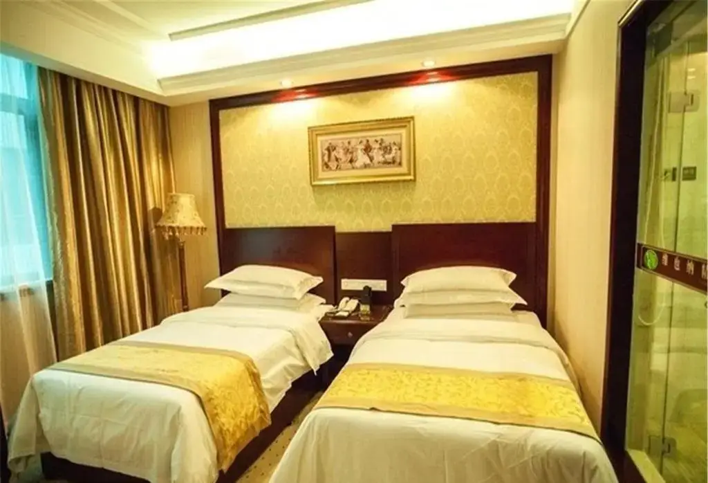 Цзясинь: Vienna International Hotel Zhejiang Jiashan Xitang
