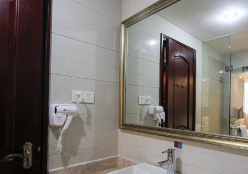 Ханчжоу: Vienna Hotel Hangzhou Xianghu Branch