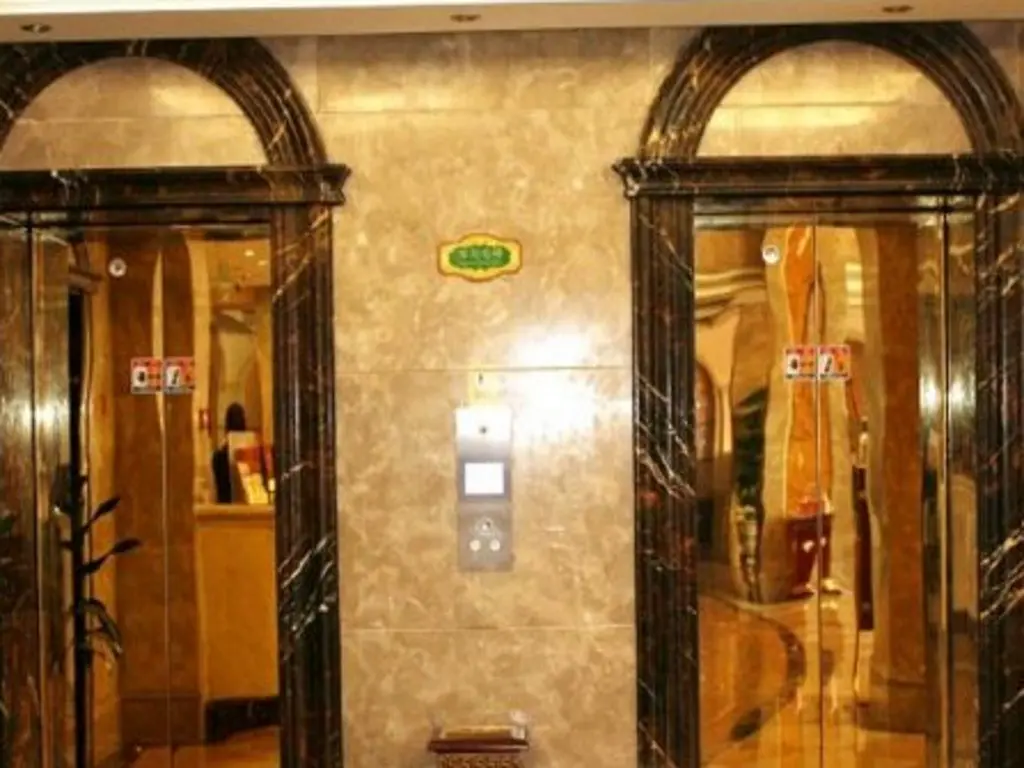 Ханчжоу: Vienna Hotel Hangzhou Xianghu Branch
