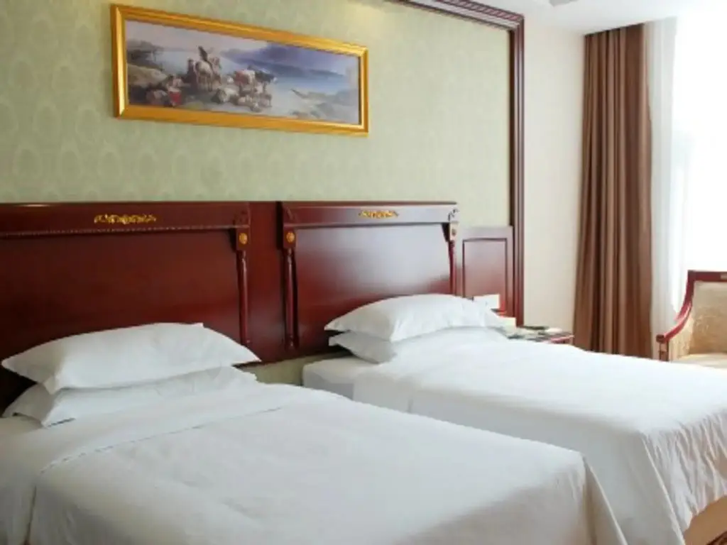 Циндао: Vienna Hotel Qingdao Jiaozhou
