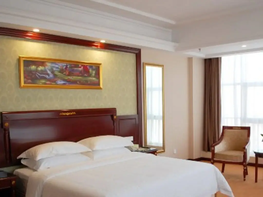 Циндао: Vienna Hotel Qingdao Jiaozhou