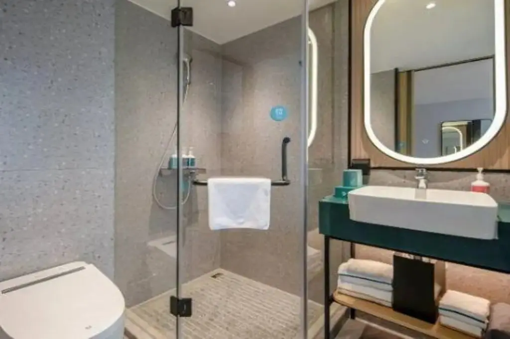 Учжоу: City Comfort Inn Wuzhou Shizheng Plaza