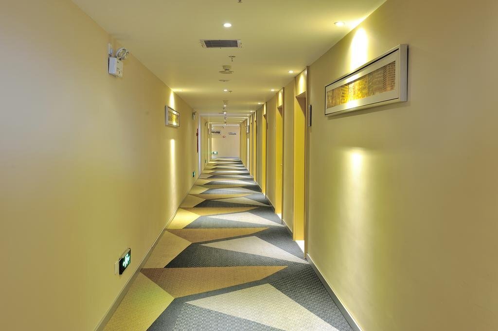 City Convenience Inn Wuhan Jinyintan Metro Station — фото 1