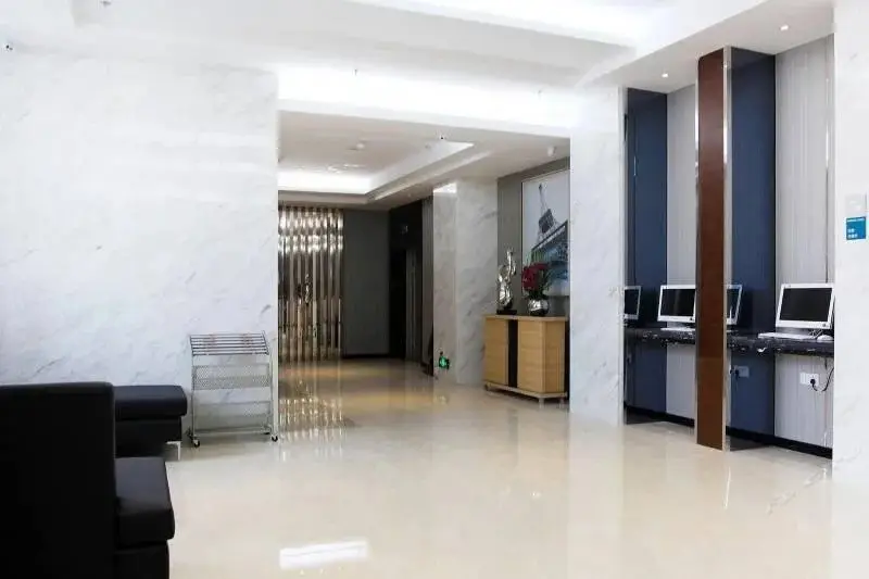 City Convenience Inn Wuhan Jinyintan Metro Station — фото 1