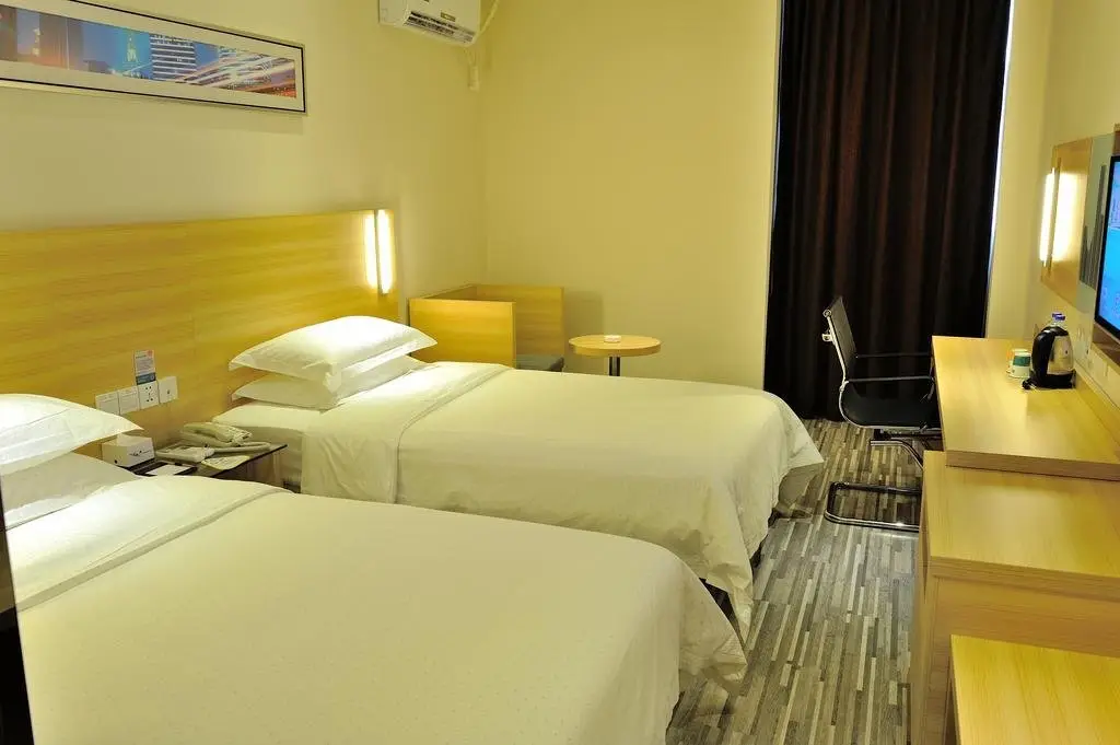 Ухань: City Convenience Inn Wuhan Jinyintan Metro Station