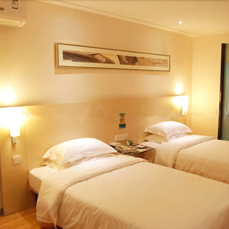 Гуйган: City Comfort Inn Guigang Tangrenjie