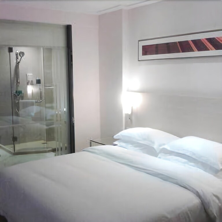 Гуйган: City Comfort Inn Guigang Tangrenjie